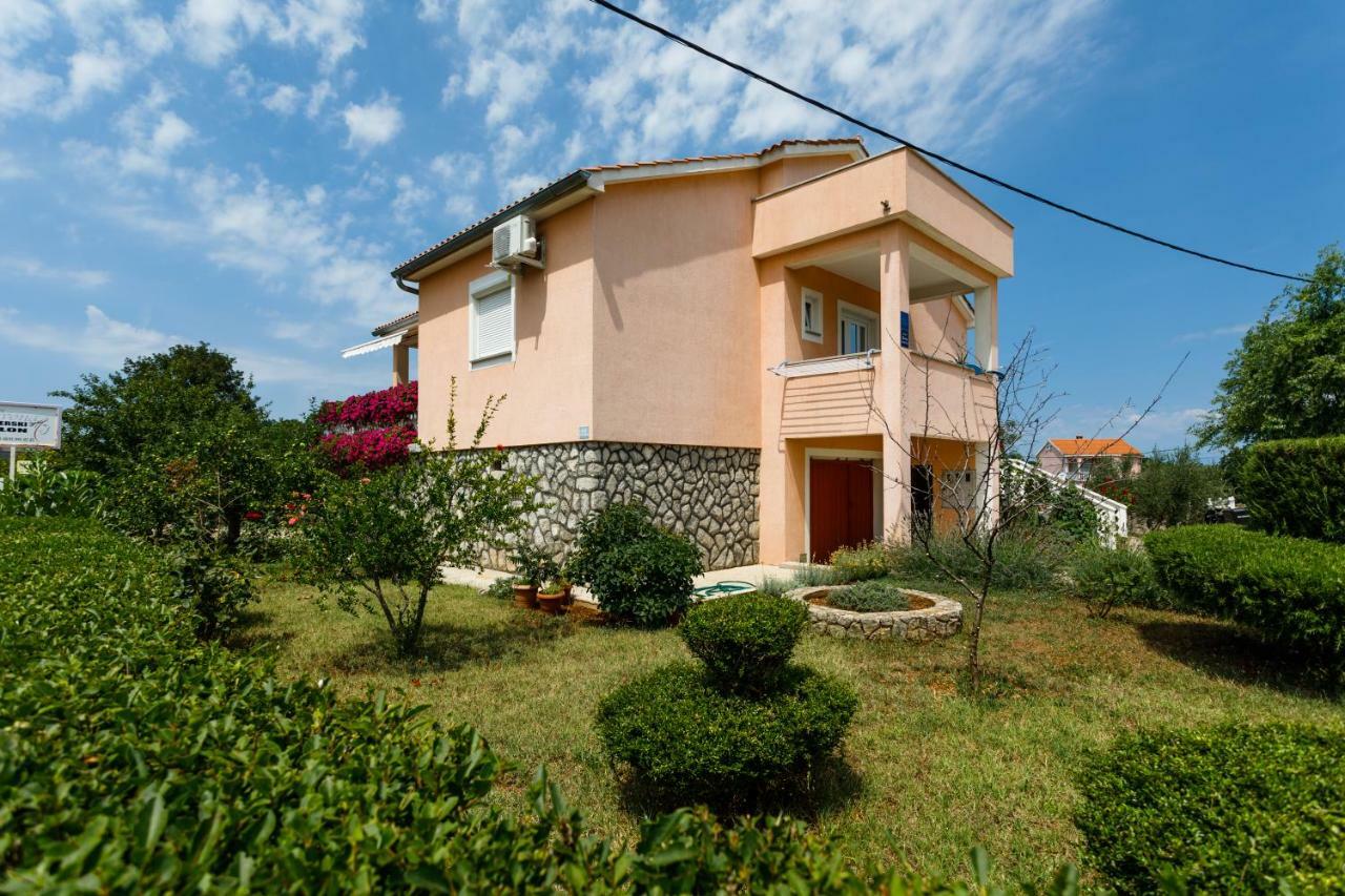 Apartman Dobrila Vrh  Ngoại thất bức ảnh